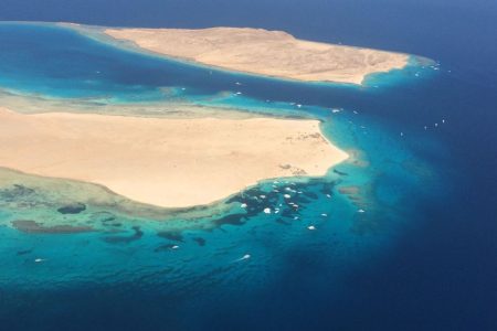 Hurghada: Three Island Visit by Speedboat with Hotel Pickup