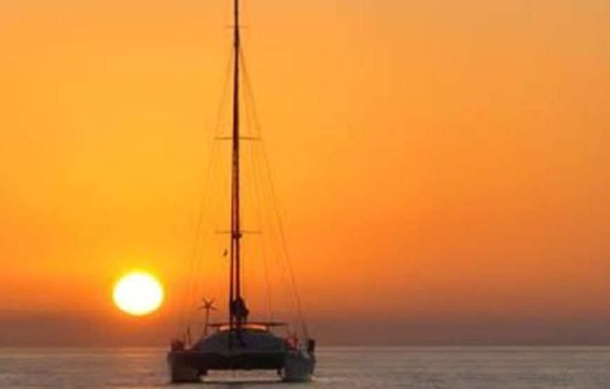 Hurghada: Catamran Red Sea Sunset Boat  with  Transfer