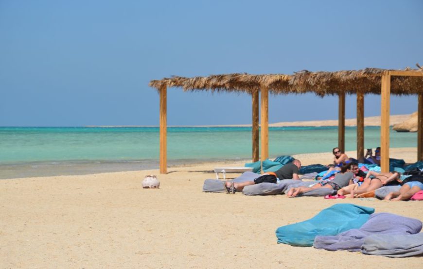 Hurghada : Giftun island Speedboat Cruise To Orange bay With Snorkeling