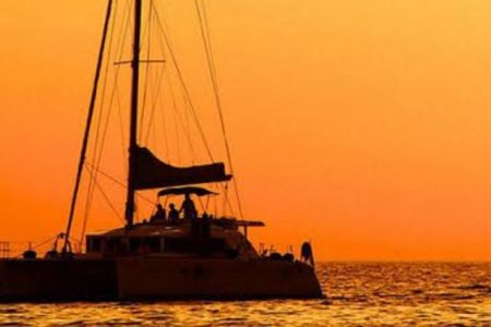 Hurghada: Catamran Red Sea Sunset Boat  with  Transfer