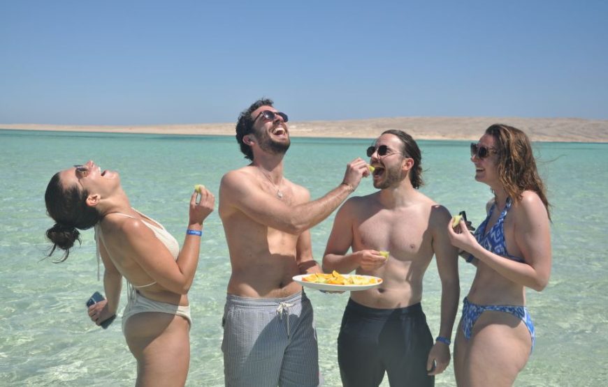 Hurghada: Double the Fun Dolphin & Orange bay