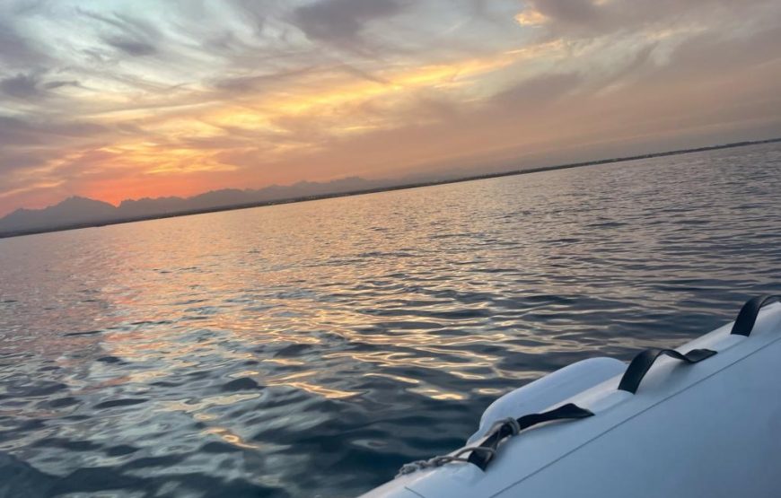 Hurghada: 3-Hour Sunset Yacht & Snorkeling Cruise