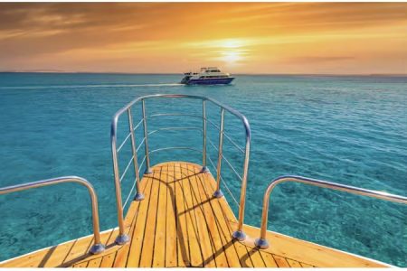 Hurghada: 5-Hour Sunset Yacht & Snorkeling Cruise